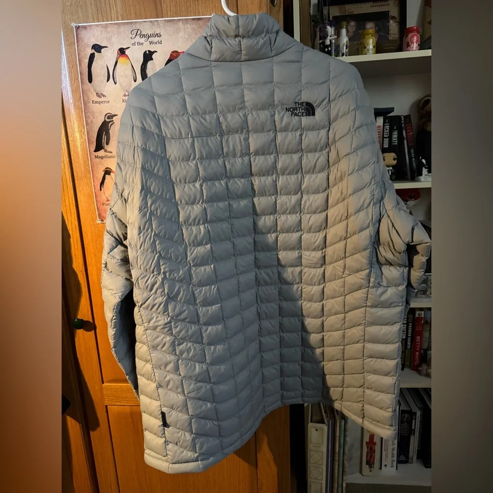 The North Face Men's Gray Thermoball Coat Jacket XXL LIKE NEW! - Picture 2 of 4